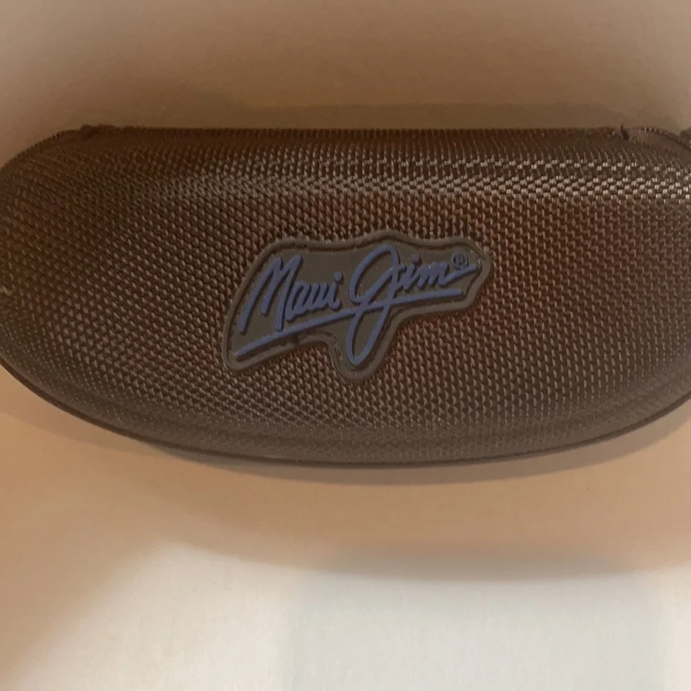 Maui Jim “Cloud Break” sunglasses - Picture 6 of 10